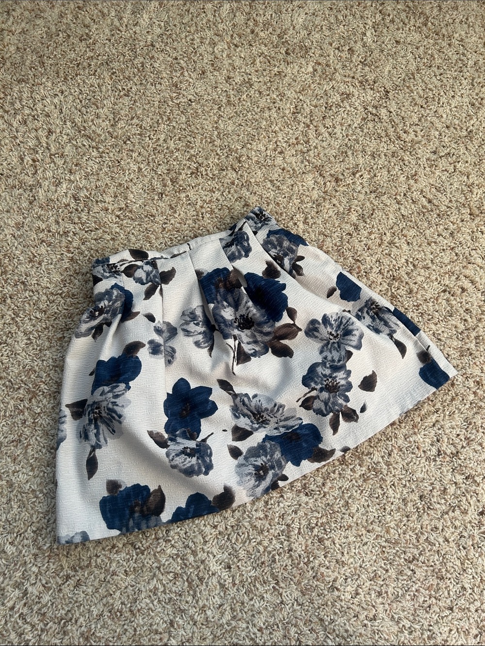 Floral Pleated Mini Skirt in Cream and Navy